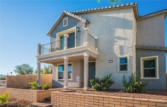 1115 E Sunset Rd in Henderson, NV - Building Photo - Building Photo