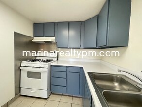 240 Holly St, Unit 11 in Vallejo, CA - Building Photo - Building Photo