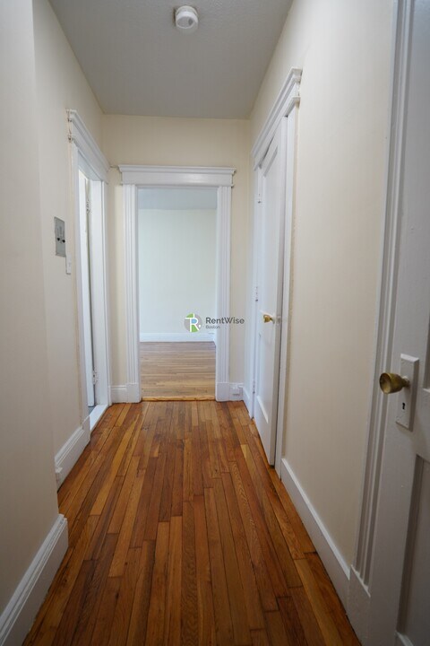 1156 Commonwealth Ave in Boston, MA - Building Photo