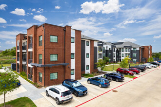 NorthStar Georgetown 55+ Active Adult Apartments in Georgetown, TX - Building Photo - Building Photo