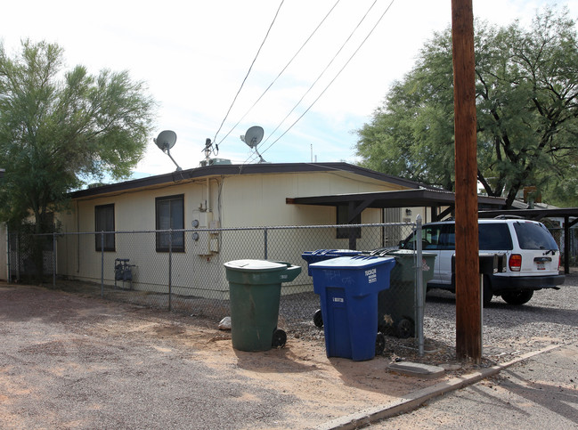 2550-2552 E Sequoyah St in Tucson, AZ - Building Photo - Building Photo