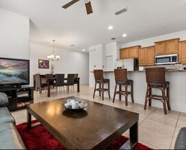 8968 California Palm Rd in Kissimmee, FL - Building Photo - Building Photo