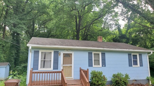 4403 Edgemore Rd in Greensboro, NC - Building Photo - Building Photo