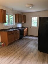 9 Denmore Ln in Old Saybrook, CT - Building Photo - Building Photo