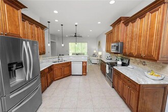 1167 Stoney Creek Blvd in Lakeland, FL - Building Photo - Building Photo