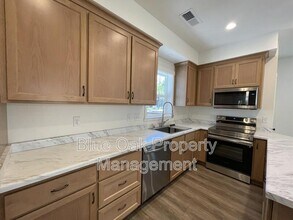 266 E 6th Ave in Chico, CA - Building Photo - Building Photo