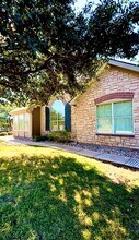 30 Wildwood Dr in Georgetown, TX - Foto de edificio - Building Photo