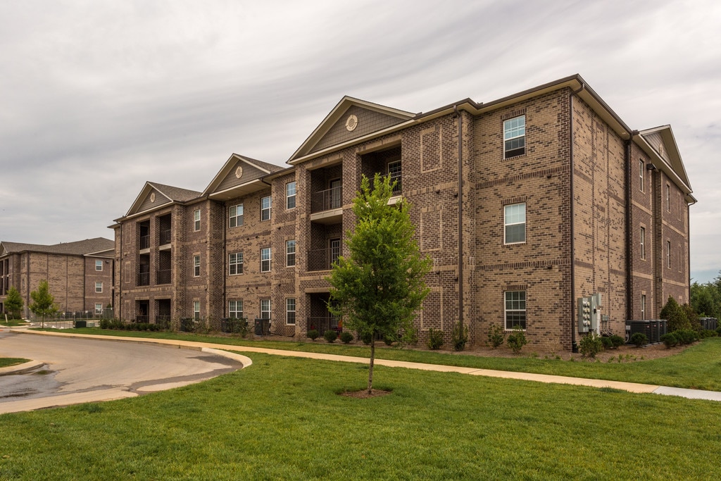 Everwood At The Avenue Apartments in Murfreesboro, TN