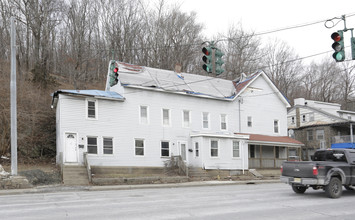 89 Orange Tpke in Sloatsburg, NY - Building Photo - Building Photo