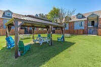 Emory on Grand photo'