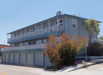 Claradon Court Apartments in Santa Cruz, CA - Building Photo - Building Photo