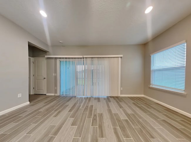 4914 Donnybrook Ave in Jacksonville, FL - Building Photo - Building Photo