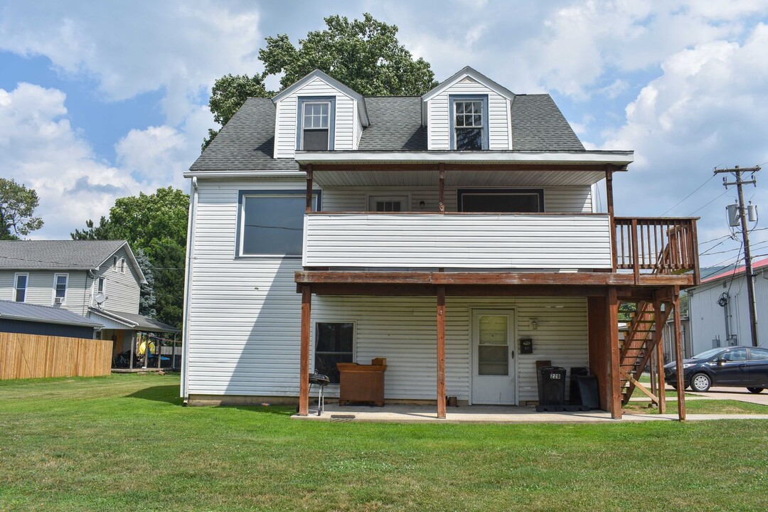 22 N Washington St in Lock Haven, PA - Building Photo