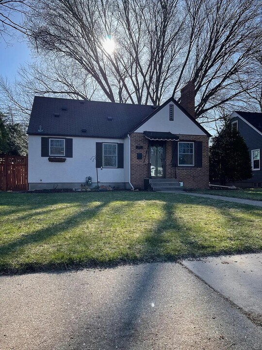 3209 Jersey Ave S in Minneapolis, MN - Building Photo