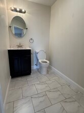152 George St, Unit 2S in Fall River, MA - Building Photo - Building Photo