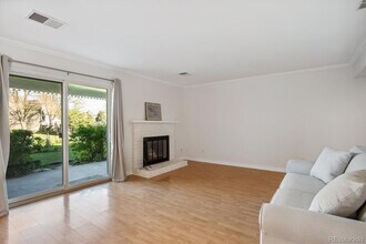 7333 S Xenia Cir, Unit A in Centennial, CO - Foto de edificio - Building Photo