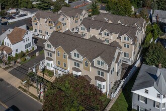 108 Seaside Ave in Stamford, CT - Building Photo - Building Photo