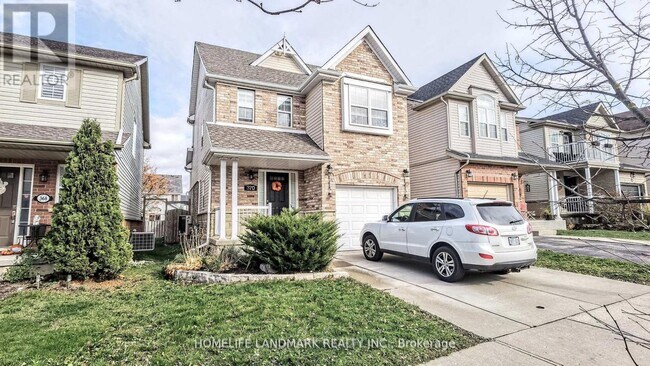 370 Sauve Crescent in Waterloo, ON - Building Photo - Building Photo