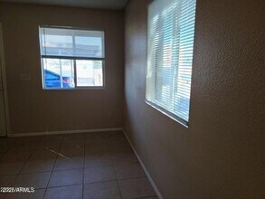 8322 N 60th Ave in Glendale, AZ - Building Photo - Building Photo