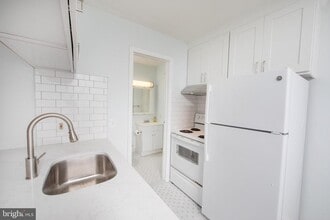 129 S Main St in New Hope, PA - Building Photo - Building Photo