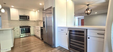 5525 E Thomas Rd in Phoenix, AZ - Building Photo - Building Photo