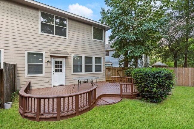 property at 106 E Stedhill Loop