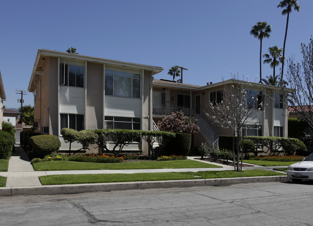 118 N Lamer St in Burbank, CA - Building Photo