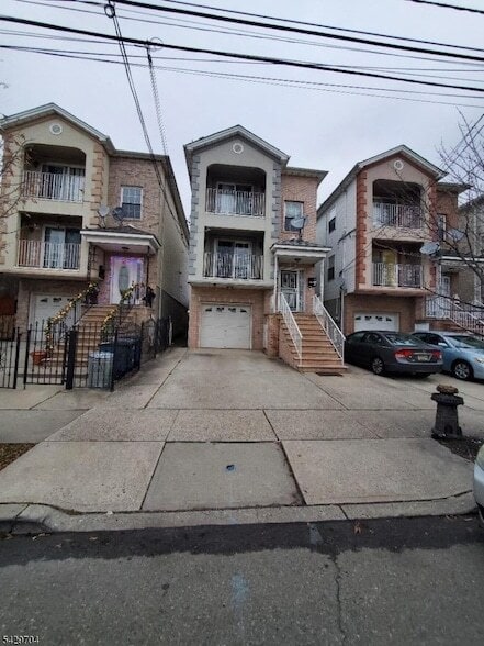 property at 821 Anna St