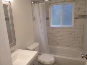 8848 W Jewell Ave, Unit 1 in Lakewood, CO - Building Photo - Building Photo