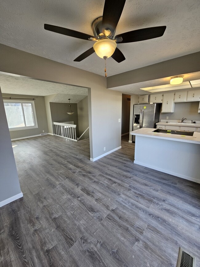 13876 V St in Omaha, NE - Building Photo - Building Photo