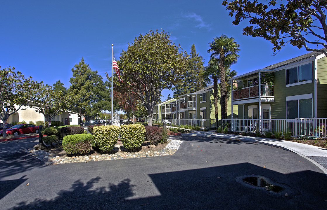 Fargo Senior Center Apartments in San Leandro, CA - Building Photo