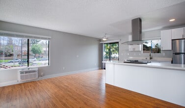 Hidden Cove in Escondido, CA - Foto de edificio - Building Photo