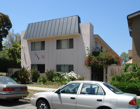 1449 S Point View St in Los Angeles, CA - Building Photo - Building Photo