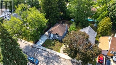 74 W 3rd St in Hamilton, ON - Building Photo - Building Photo