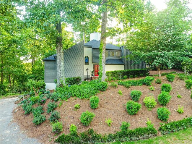 3939 Dunbarton Way in Roswell, GA - Building Photo - Building Photo