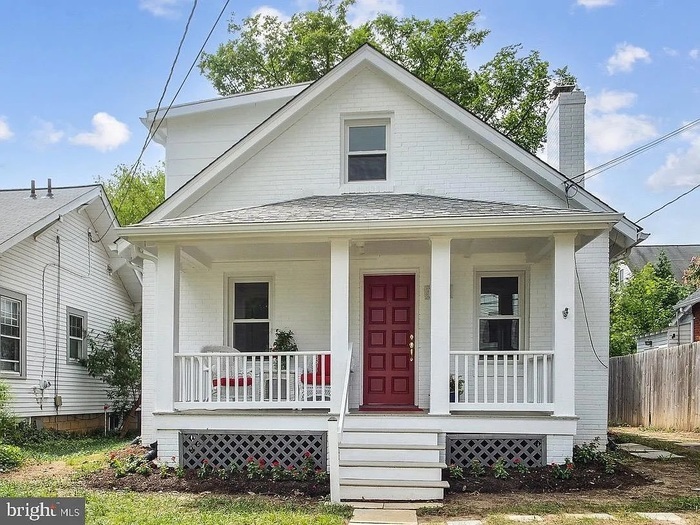 4016 20th St N in Arlington, VA - Building Photo