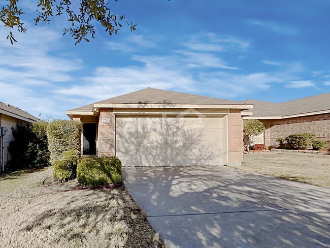 property at 1995 Kickapoo Trl