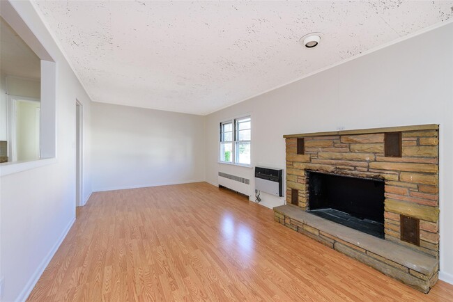 101 Troy Ave in East Atlantic Beach, NY - Building Photo - Building Photo