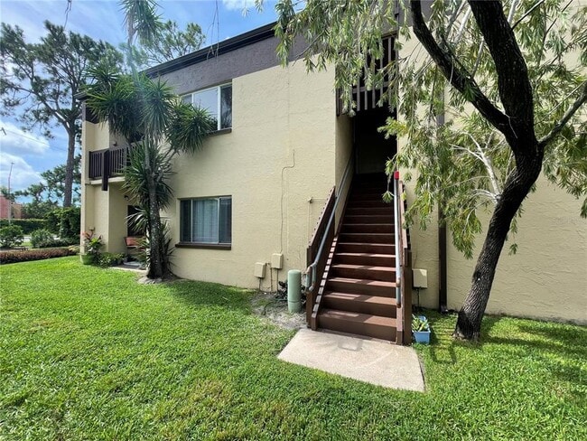 601 N Keene Rd in Clearwater, FL - Building Photo - Building Photo