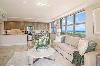 2121 N Ocean Blvd in Boca Raton, FL - Building Photo - Building Photo