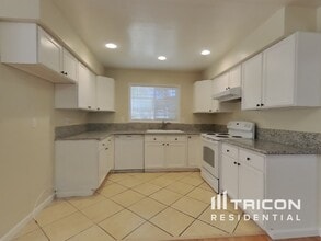 1724 Hemlock St in Fairfield, CA - Building Photo - Building Photo