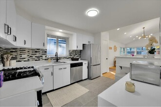 1317 Ferndale Ave in Highland Park, IL - Building Photo - Building Photo