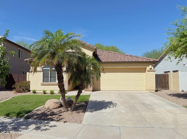 4230 S Sawmill Rd in Gilbert, AZ - Building Photo - Building Photo