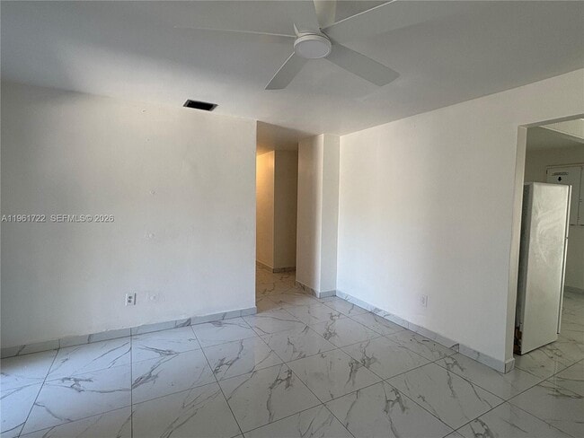 2752 SW 25th Ter in Miami, FL - Building Photo - Building Photo