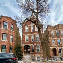 2315 N Oakley Ave in Chicago, IL - Building Photo