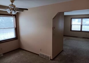 3933 N 30th St in Sheboygan, WI - Foto de edificio - Building Photo