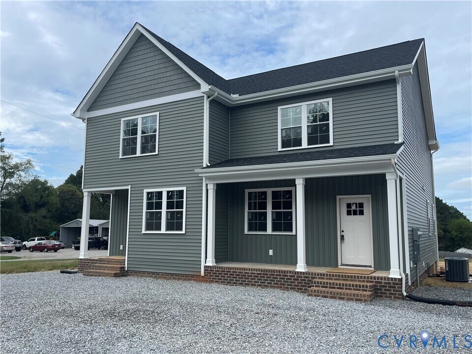12244 Old Chula Rd in Amelia Court House, VA - Building Photo