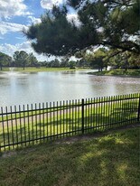 10411 Black Sands Dr in Houston, TX - Building Photo