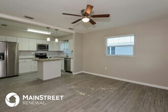 1222 24th Ave W in Palmetto, FL - Building Photo - Building Photo
