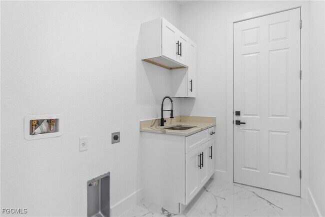 property at 106 NE 23rd St